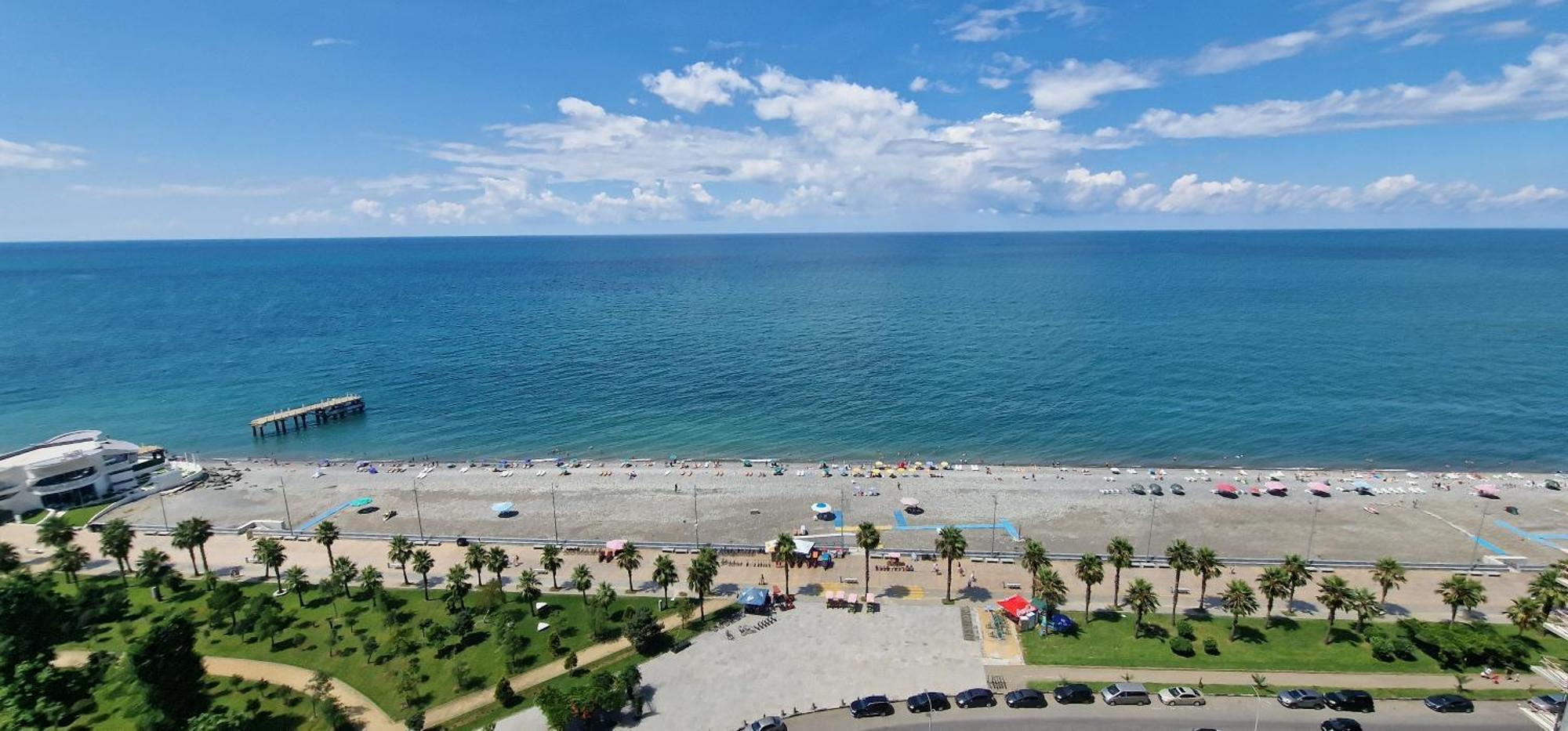 Your Beach Tower Apartment Batumi Room photo